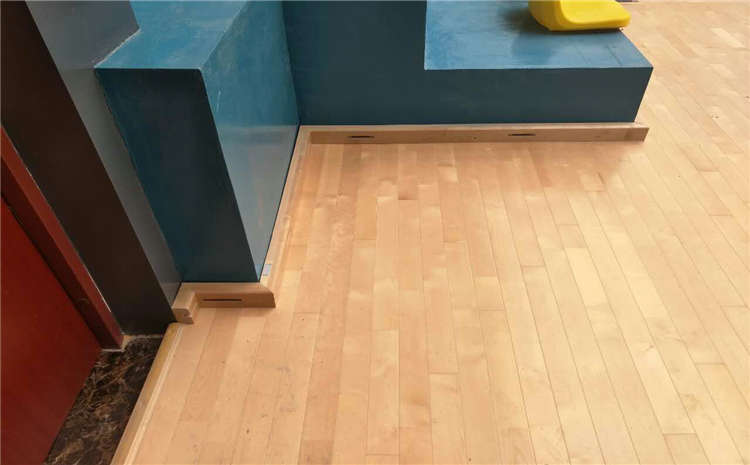 運動木地板污垢有辦法嗎？