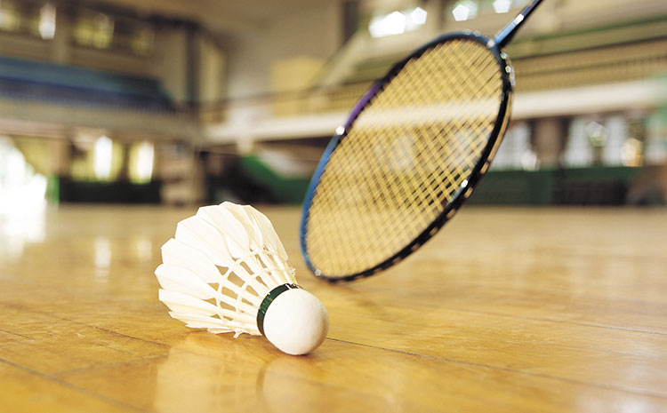 橡膠木運(yùn)動(dòng)木地板廠家去哪找?