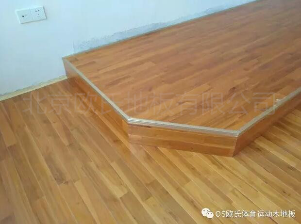 江西鷹潭第五中學(xué)的籃球場木地板，舞蹈房木地板，音樂房木地板案例圖2