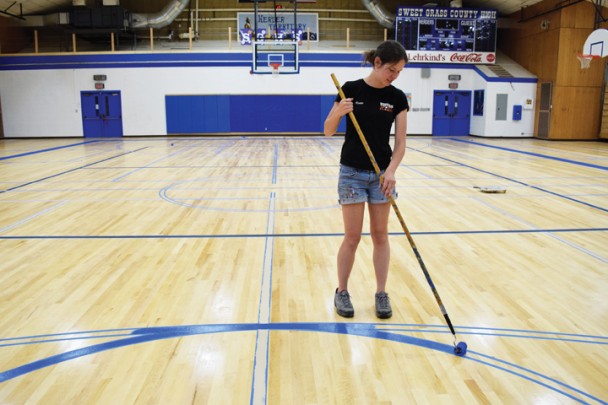 楓木運動木地板表面系統性的維護保養(yǎng)方法 楓木運動木地板表面系統性的維護保養(yǎng)方法