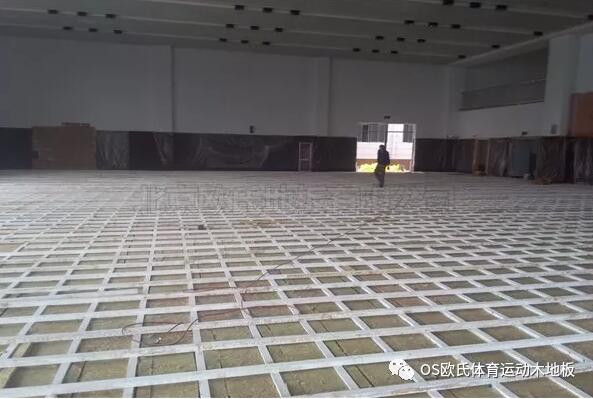 浙江湖州市吳興區吳興實驗中學籃球木地板鋪設工程