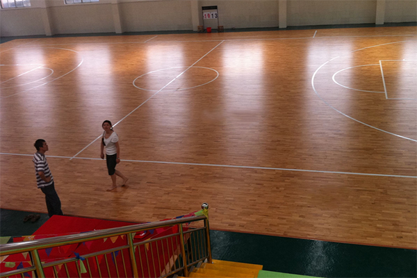 實木體育地板