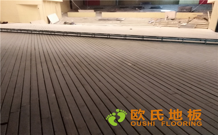 河北廊坊益田同文學校舞臺木地板-歐氏運動木地板