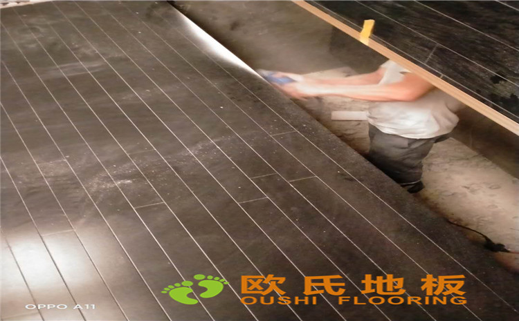 河北廊坊益田同文學校舞臺木地板-歐氏運動木地板