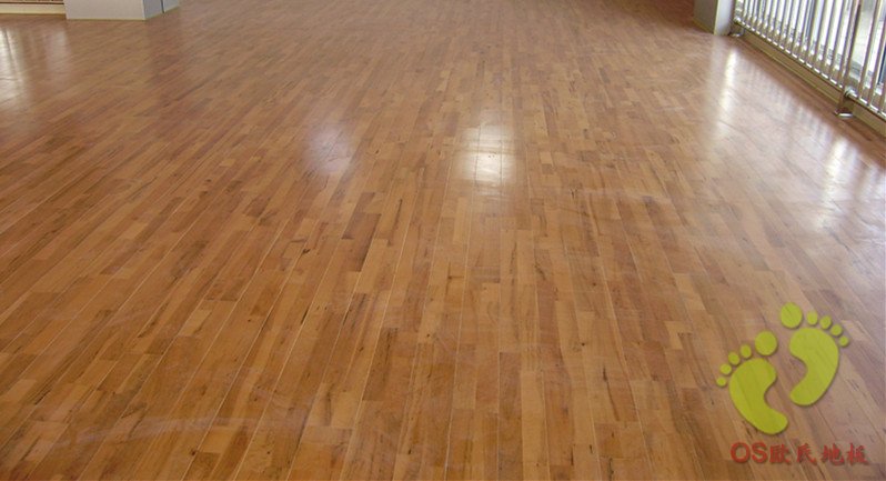福建三明尤溪縣體育館運動木地板鋪設